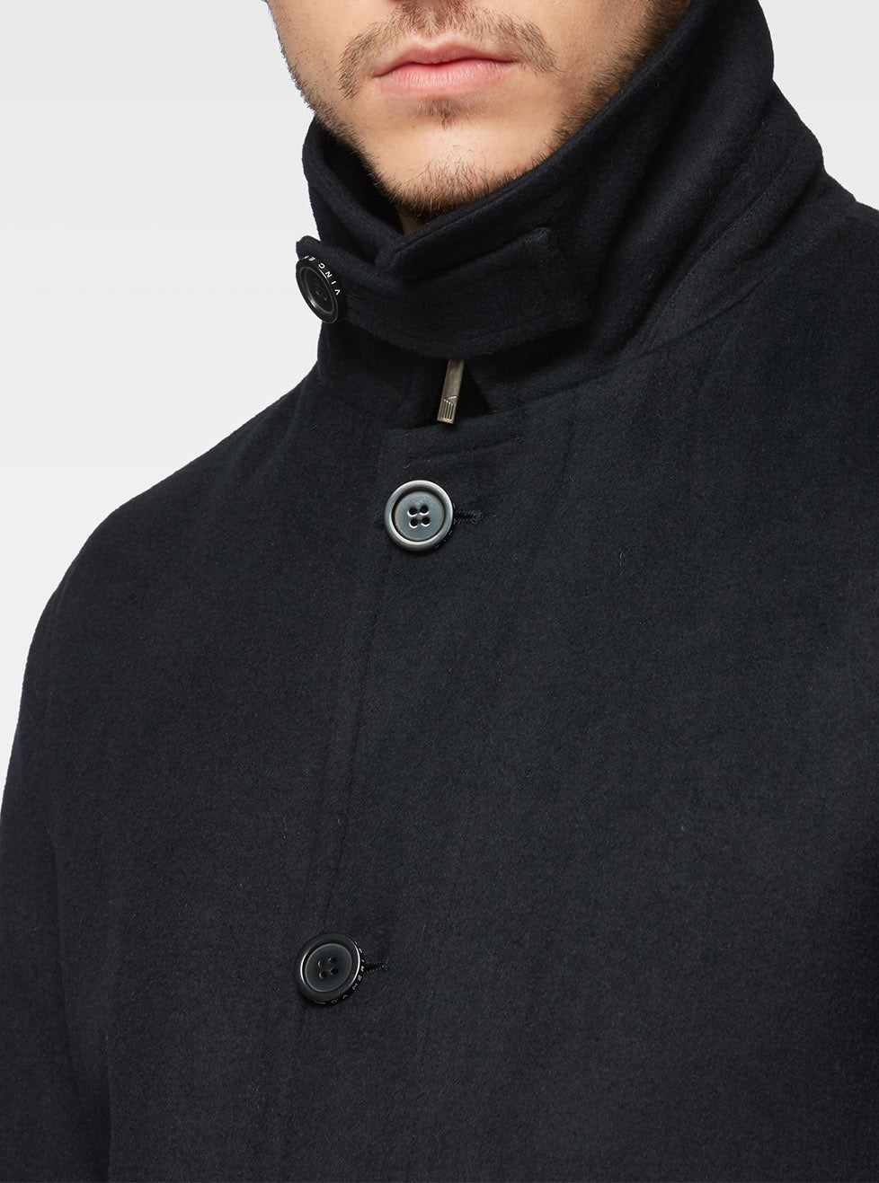 Manteau marine en laine semi ajustée