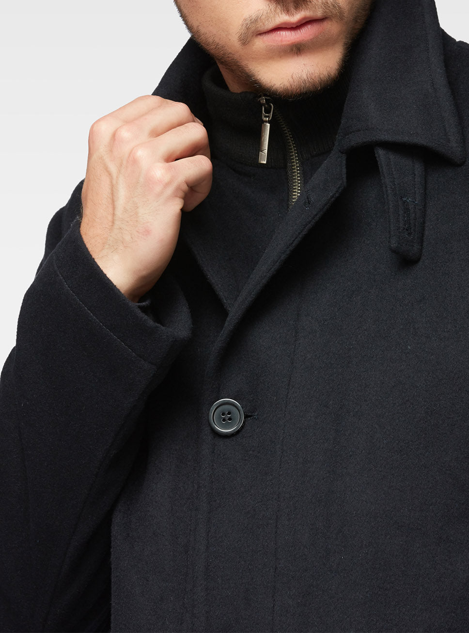 Manteau marine en laine semi ajustée